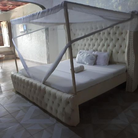 Baba Lao Hotel Malindi Kültér fotó